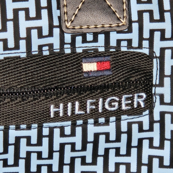 Tommy Hilfiger Monogram Black and Blue Vinyl Shoulderbag 12" x 7" x 5" - Picture 3 of 8